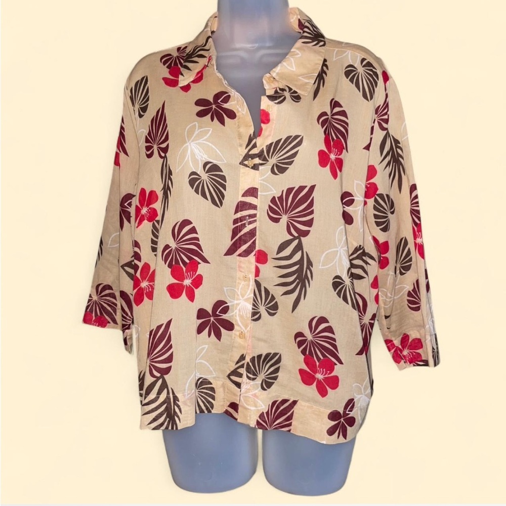 Relativity Tan Floral Shirt with Red and Brown Accents XL